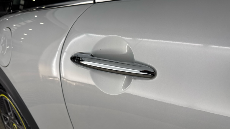 MINI Hatchback 135kW Cooper S Level 1 33kWh 3dr Auto Electric Hatchback